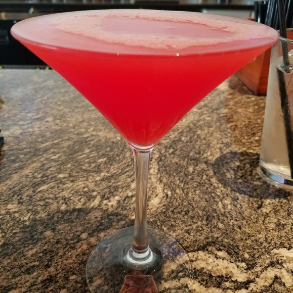 Meet your Posher, Tamara - Picture 3 of 4